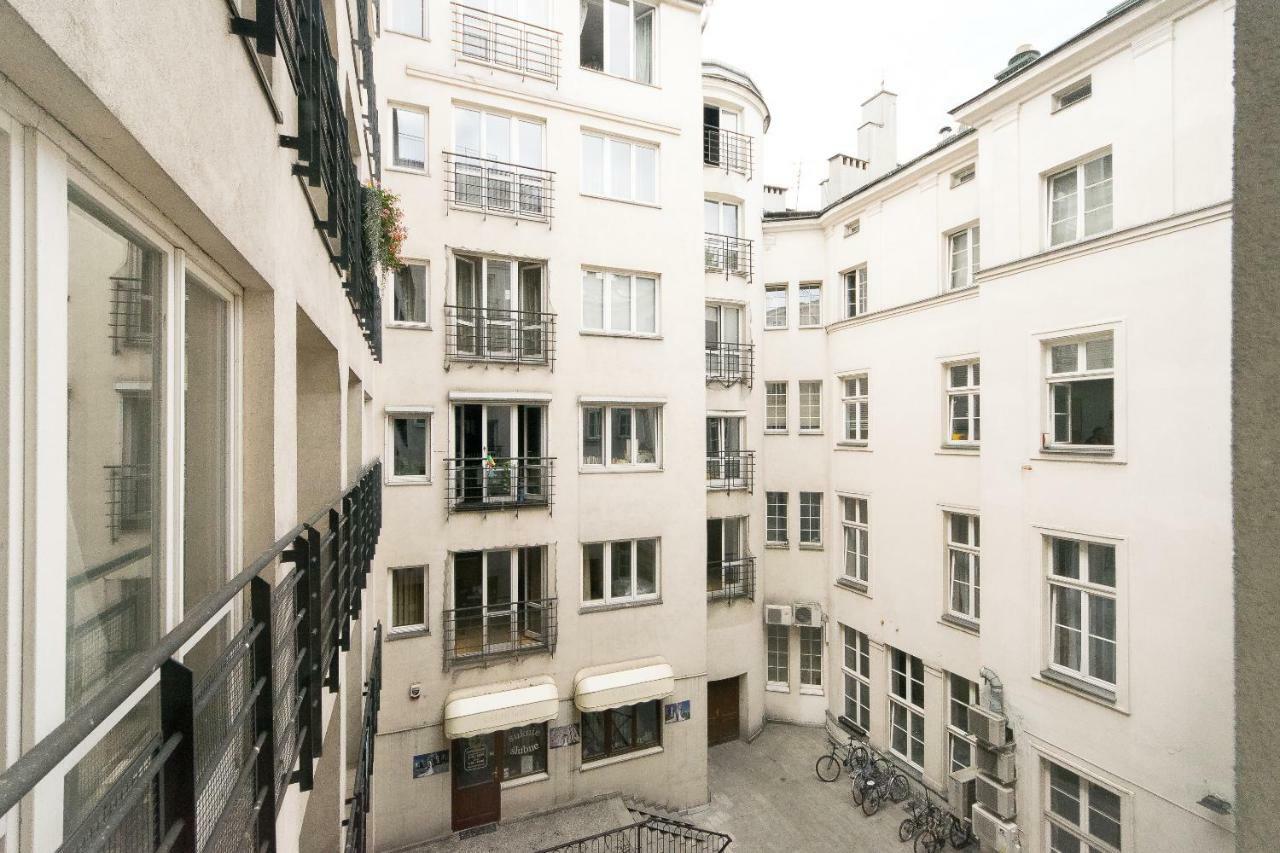 Spacious Apartment In Old Town P4You Pl Краков Экстерьер фото