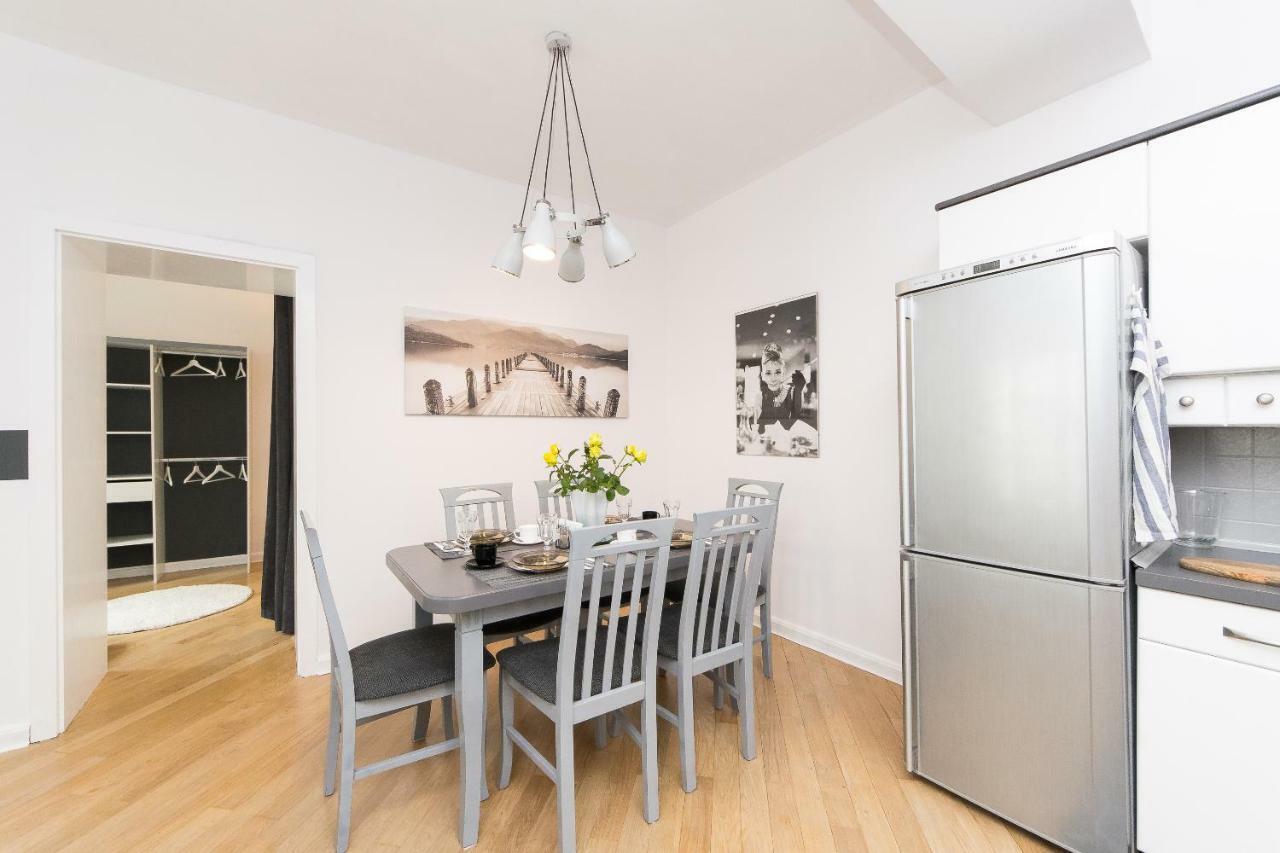Spacious Apartment In Old Town P4You Pl Краков Экстерьер фото